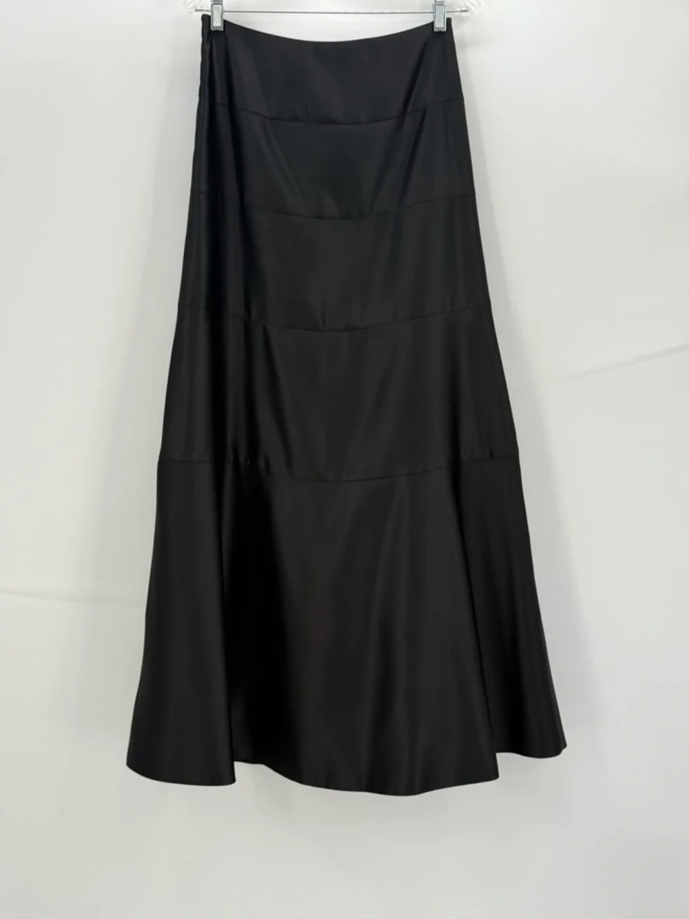 VTG BCBG Maxazria Black Satin Tiered Maxi Skirt High Waist A-Line Long Skirt